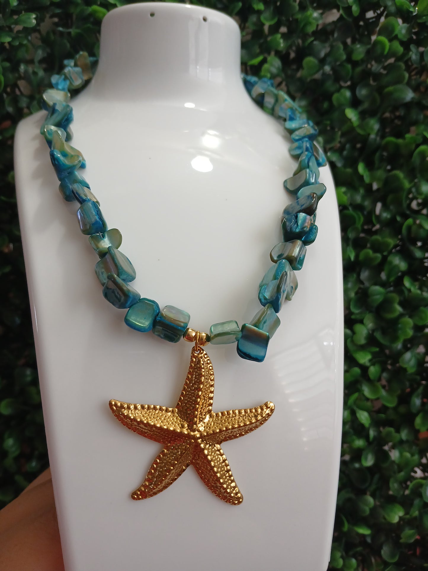 Tropicoqueta Necklace