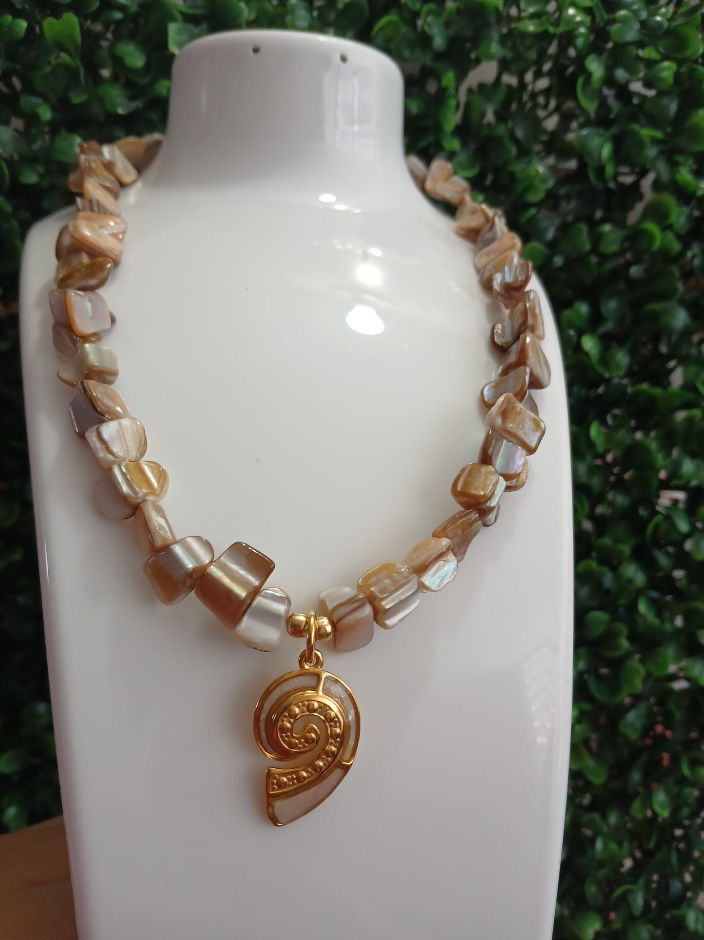 Tropicoqueta Necklace