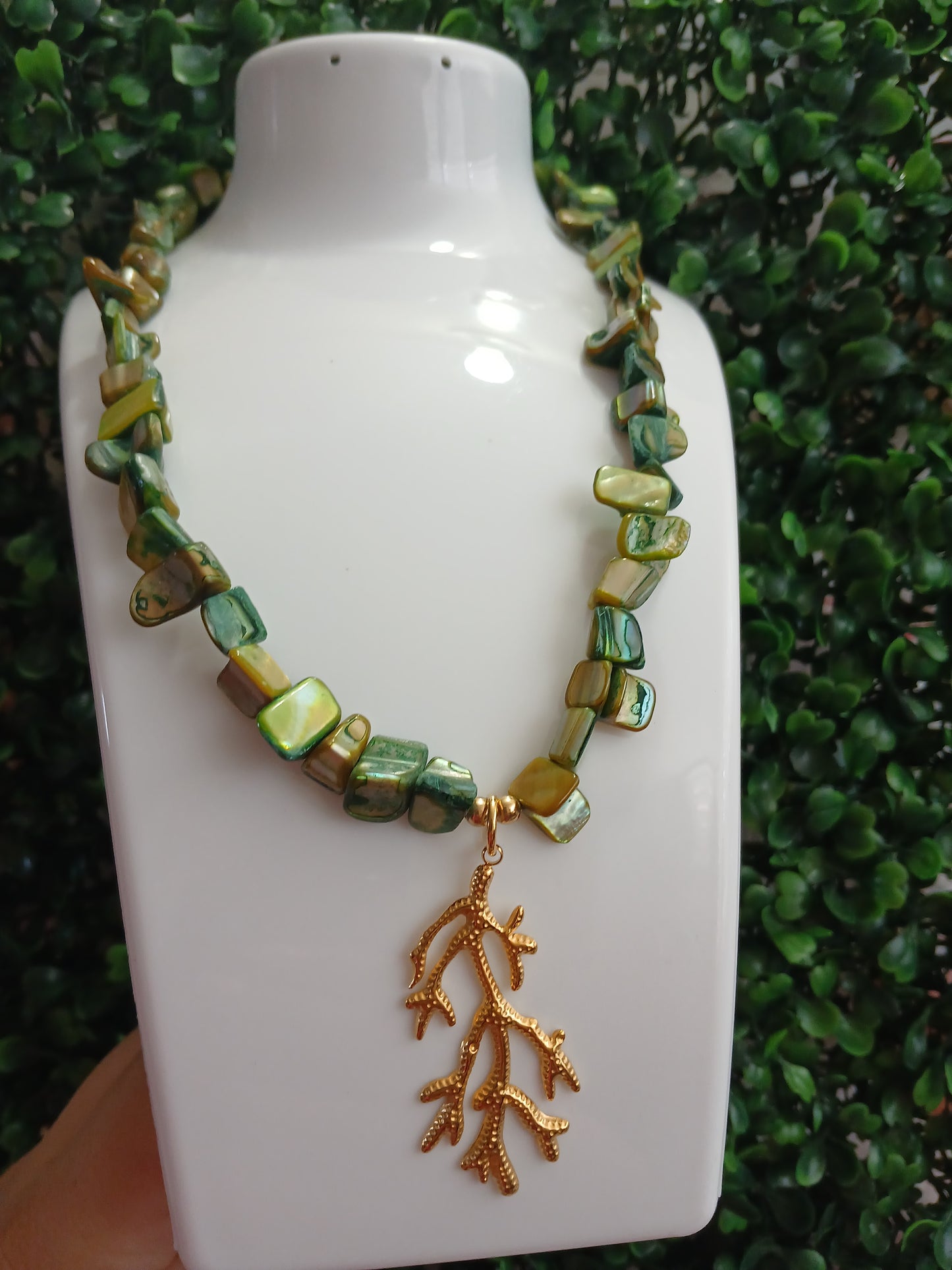 Tropicoqueta Necklace