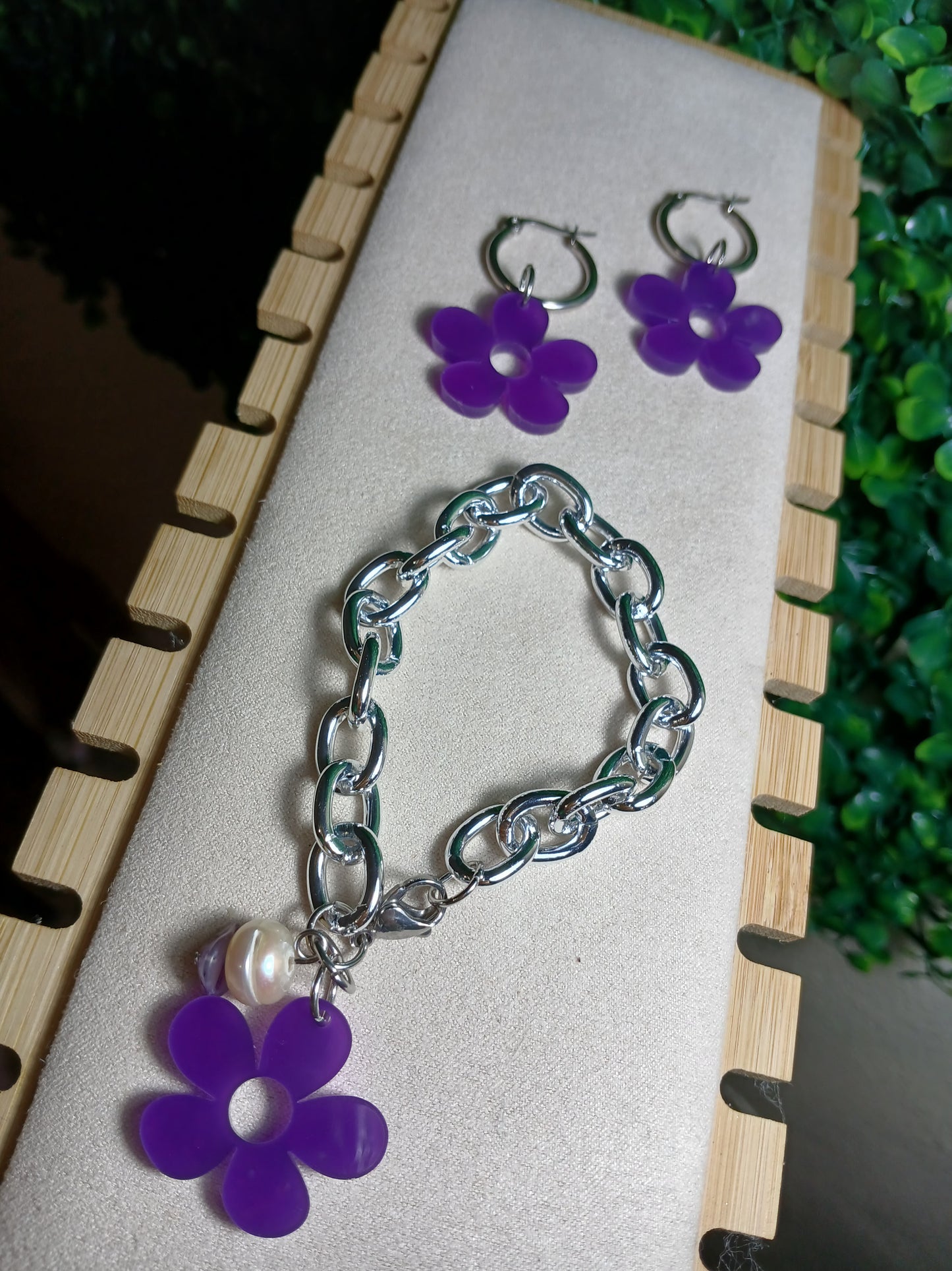 Flowers sets and Bracelets
