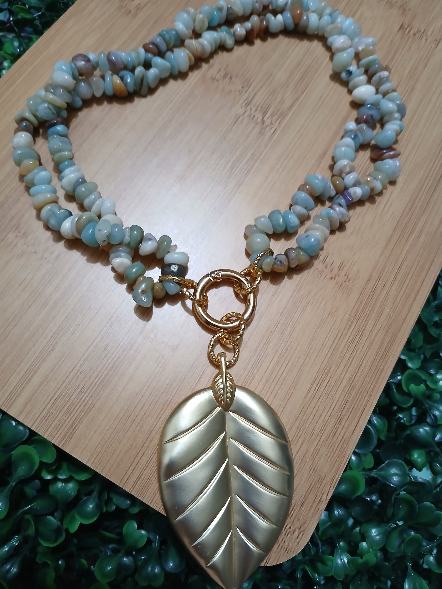 Elm Necklace